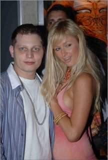normal_parishilton-ringmiami6.jpg