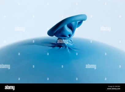 knot-of-a-balloon-E6K7MY.jpg knot-of-a-balloon-E6K7MY.jpg