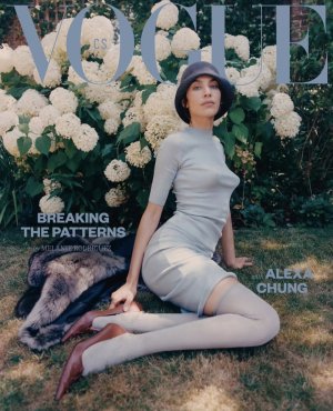 Vogue Czechoslovakia December 2025 : Daniela Peštová by Bohdan