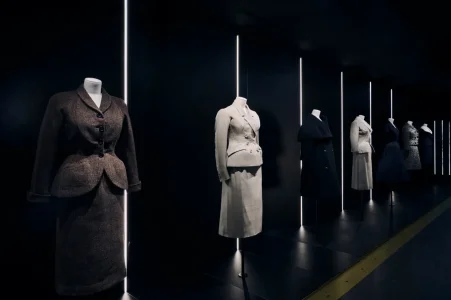 dior-exhibit-paris-2025-csty-006.webp