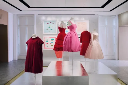 dior-exhibit-paris-2025-csty-009.webp