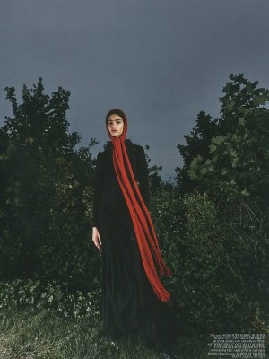 SELF SERVICE 1st cover 🤯❤️ @selfservicemagazine @willyvanderperre 🤍 #olivierrizzo @pieter_muli...jpg