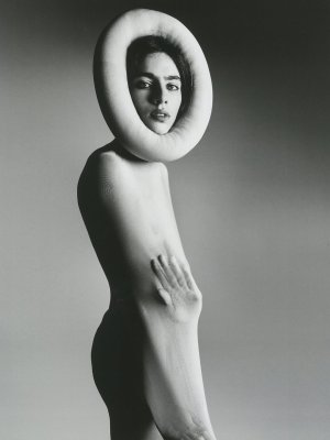 SELF SERVICE 1st cover 🤯❤️ @selfservicemagazine @willyvanderperre 🤍 #olivierrizzo @pieter_muli...jpg