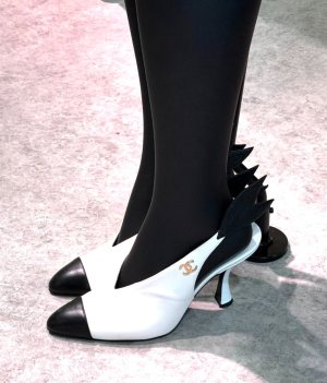 fish shoe by andré perugia, 1955.jpg