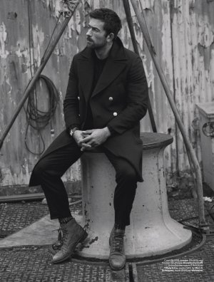 9 Esquire USA Winter 2026.jpg