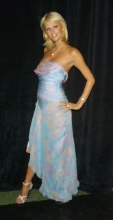 normal_ParisHilton080.jpg