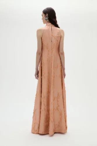 Amsale_Dress_P918_EyelashFloralJacquard_Halter-Neck_High-Neck_Sleeveless_Full-Length_Gown_Rea...webp
