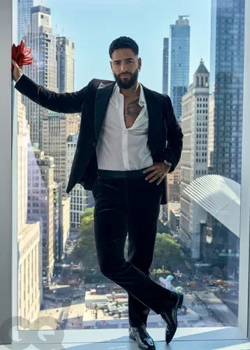 Maluma-para-GQ-MOTY-2025_06.webp