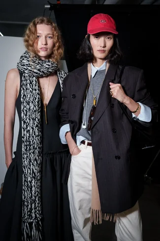 ami-m-bks-f26-082.webp