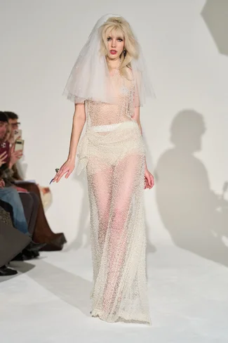 00026-ronald-van-der-kemp-spring-2026-couture-credit-gorunway.webp
