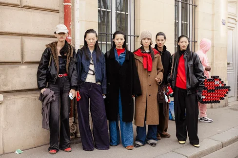 Pan-Tian-Zhao-Ziqi-Chen-Yang-Jiahui-Zhang-Haojie-Qi-Hejia-Li-2026-01-26-Couture-SS26-StreetSt...webp