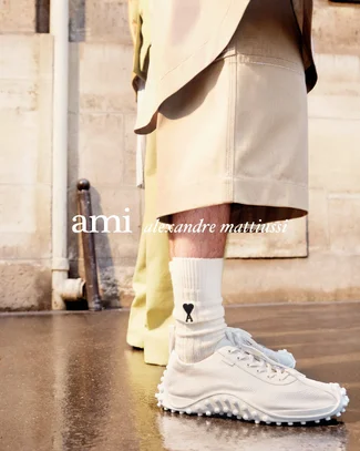 AMI-PARIS_ANTHONY-SEKLAOUI_4x5-5-scaled.webp