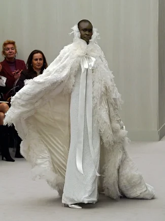Alek-Wek-Chanel-Haute-Couture-768x1024.webp