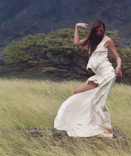 jessicamiller_vogueparis_july2002.05.jpg