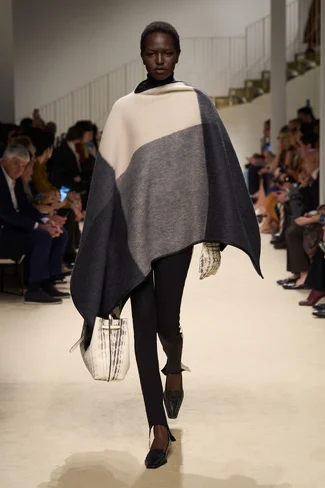 00020-tods-fall-2026-ready-to-wear-credit-gorunway.webp