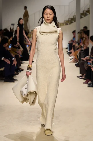 00032-tods-fall-2026-ready-to-wear-credit-gorunway.webp