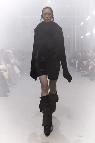 00027-rick-owens-fall-2026-ready-to-wear-credit-brand.webp