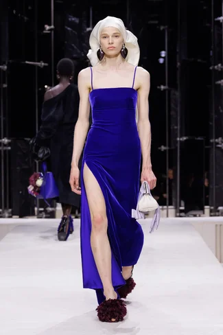 00004-givenchy-fall-2026-ready-to-wear-credit-brand.webp