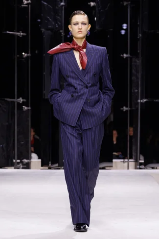 00007-givenchy-fall-2026-ready-to-wear-credit-brand.webp
