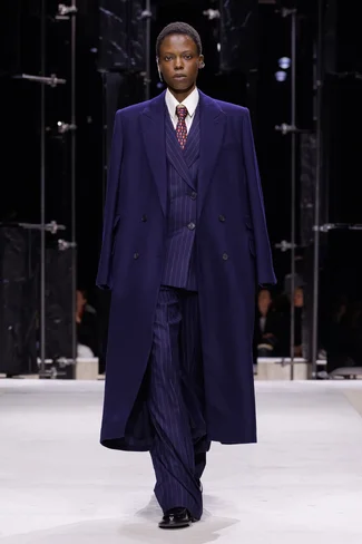 00016-givenchy-fall-2026-ready-to-wear-credit-brand.webp