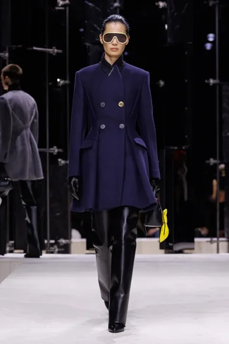 00033-givenchy-fall-2026-ready-to-wear-credit-brand.webp