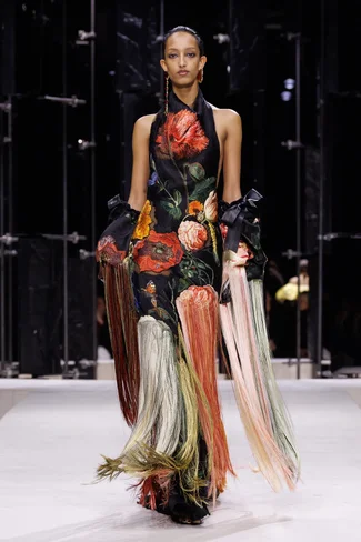 00046-givenchy-fall-2026-ready-to-wear-credit-brand.webp