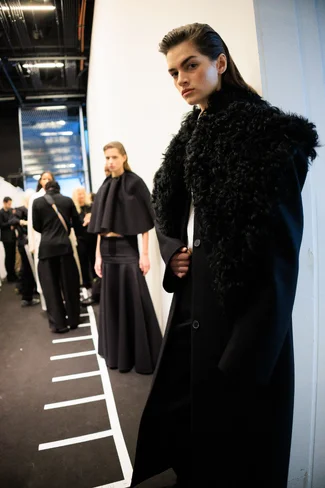 CalvinKleinNYFW_FW26_backstage_acielle_03.webp