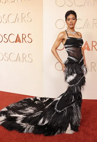 teyana-taylor-in-custom-chanel-at-the-98th-annual-academy-v0-avormmyvdapg1.webp