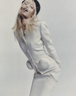 CR FBOOK ISSUE28_6.webp