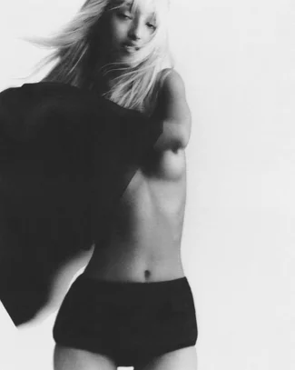 CR FBOOK ISSUE28_12.webp