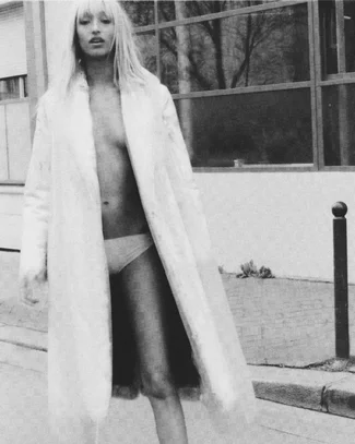 CR FBOOK ISSUE28_26.webp