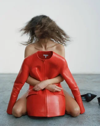 @selfservicemagazine @jane_how @loewe @katherine_vinten @sunmizrahii @julialangecasting @fran...webp