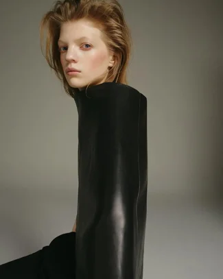 Hanna ♥️ @hannaellisabeth for @study.magazine by @josephinelochen Style @raeboxer Hair @akemi...webp