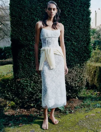 @stef_mitchell shoots and @sydneyrosethomas styles @selfservicemagazine Issue 64.@mapltd (4).webp