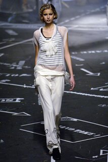 00080m John Galliano F 2005.jpg