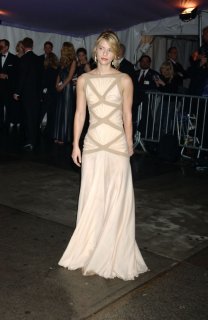 bpcostumeinst0404_04.jpg