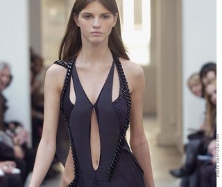 balenciaga_3.jpg