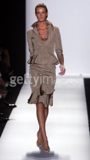 Oscar de la Renta SS 2006 53.jpg