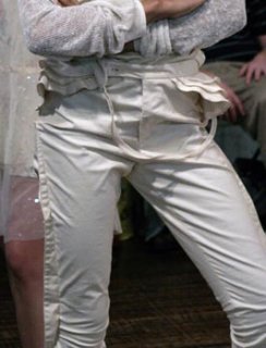 bustle pants outfit_edited.jpg