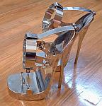 steel_heels_dscf0349b_t.jpg