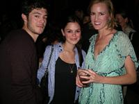 01_Adam_Brody,_Rachel_Bilson,_and_Holly.jpg