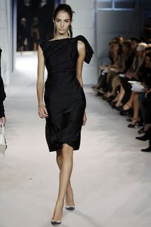 giambattista.blackdress.jpg
