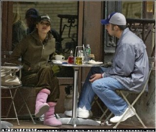t_jessicaalba_mysteryman4_131.jpg