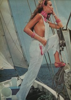 american_bazaar_december_1975__jerry_hall__rico_puhlman__2sm.jpg