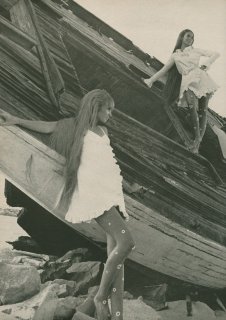american_vogue_january_1_1968__marisa_berenson__utm__marisa_de_rosnay_2sm.jpg