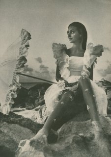 american_vogue_january_1_1968__marisa_berenson__utm__marisa_de_rosnay_5sm.jpg