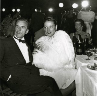 maywald 1951 bal de fath howard hugues et gene tierney fb.jpg