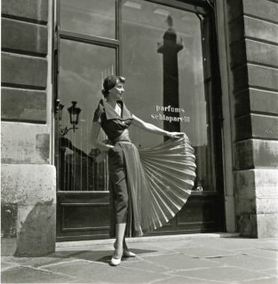 maywald 1948 elsa schiaparelli robe d'après-midi fb.jpg