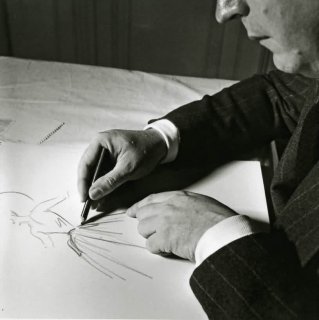 maywald 1948 christian dior dessinant fb.jpg