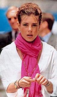 pink_scarf.jpe